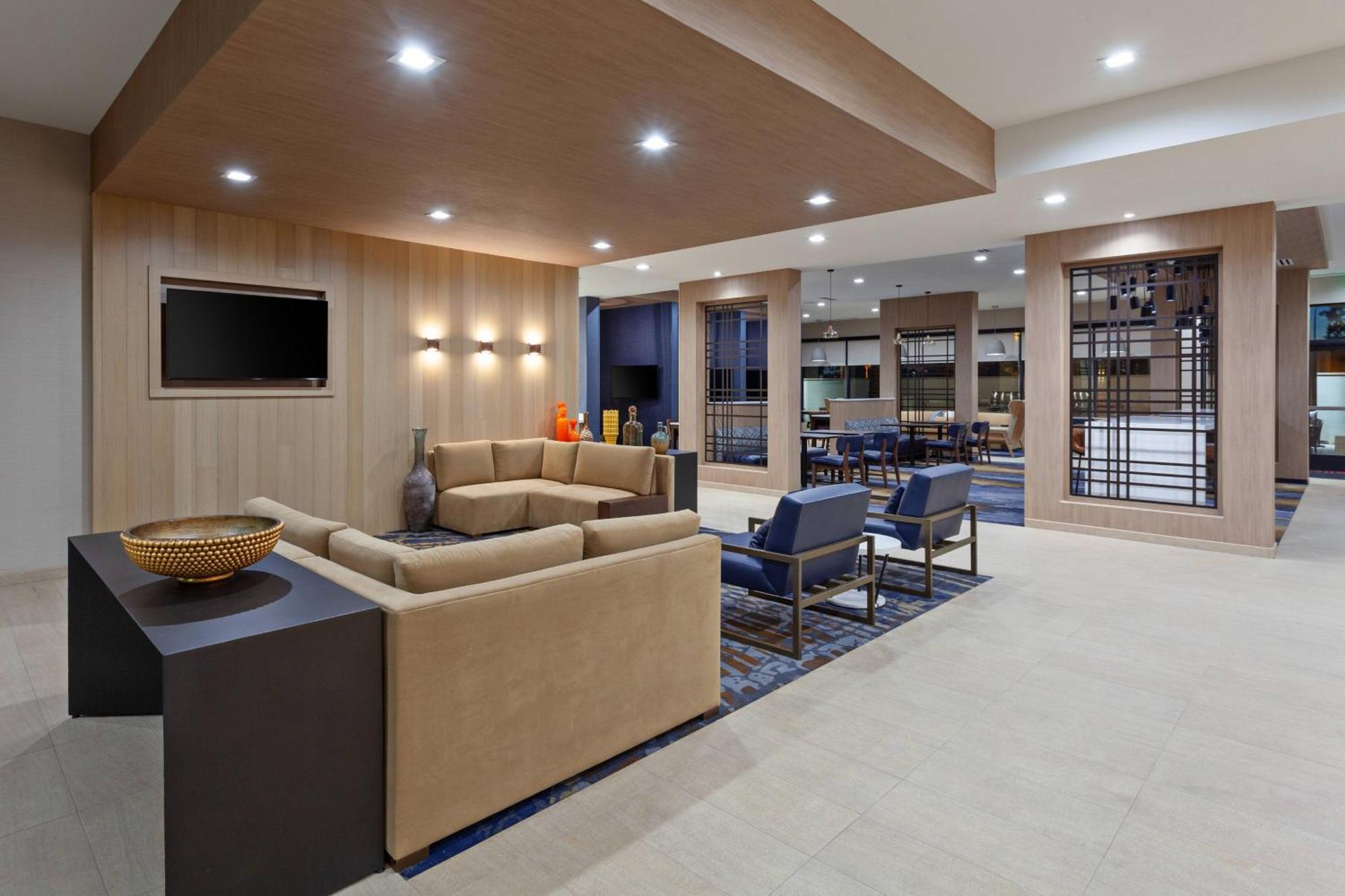 Towneplace Suites By Marriott San Diego Central Exterior photo